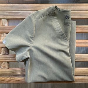 XS olive 3 pocket figs scrub top